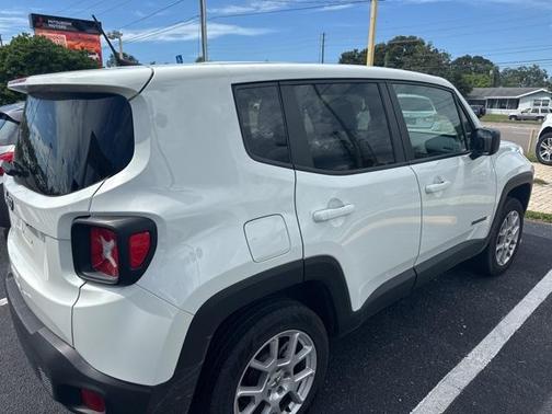 2023 Jeep Renegade Latitude