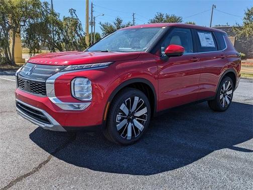 2025 Mitsubishi Outlander SE