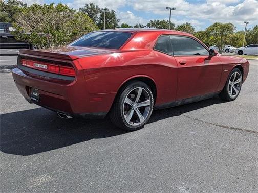 2014 Dodge Challenger SXT