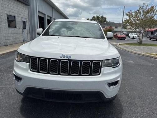 2020 Jeep Grand Cherokee Laredo E