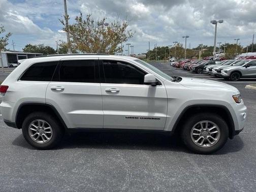 2020 Jeep Grand Cherokee Laredo E