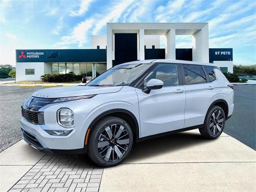 2025 Mitsubishi Outlander SE