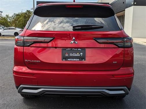 2025 Mitsubishi Outlander SE