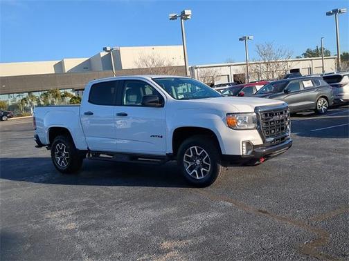 2022 GMC Canyon AT4 w/Leather