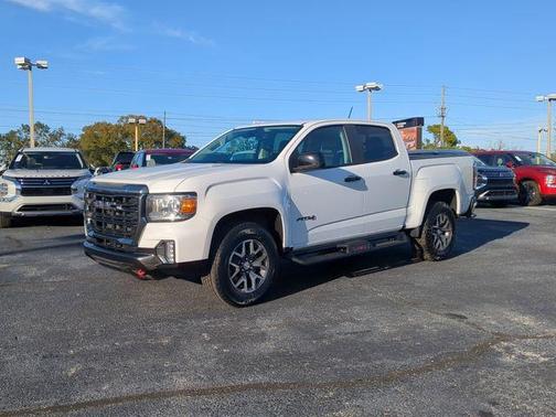 2022 GMC Canyon AT4 w/Leather