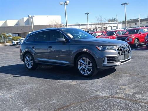 2021 Audi Q7 55 Premium Plus