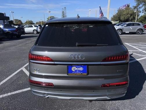 2021 Audi Q7 55 Premium Plus