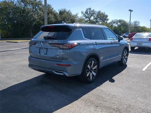 2026 Mitsubishi Outlander SEL
