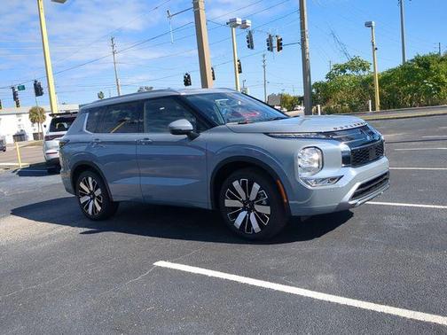 Gray 2026 Mitsubishi Outlander SEL