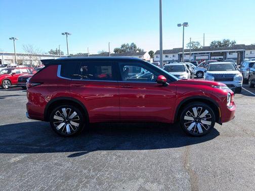 2026 Mitsubishi Outlander SEL