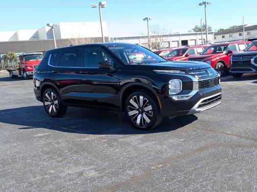 2026 Mitsubishi Outlander SE