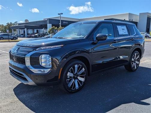 2025 Mitsubishi Outlander SE