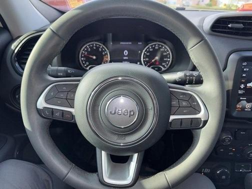 2023 Jeep Renegade Altitude