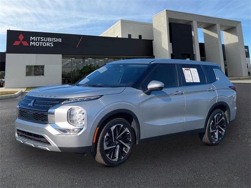 2024 Mitsubishi Outlander SE