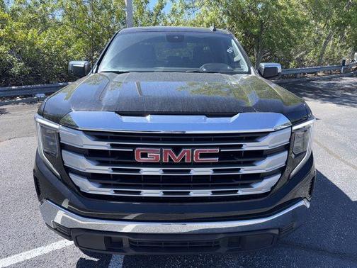 Onyx Black 2024 GMC Sierra 1500 SLE