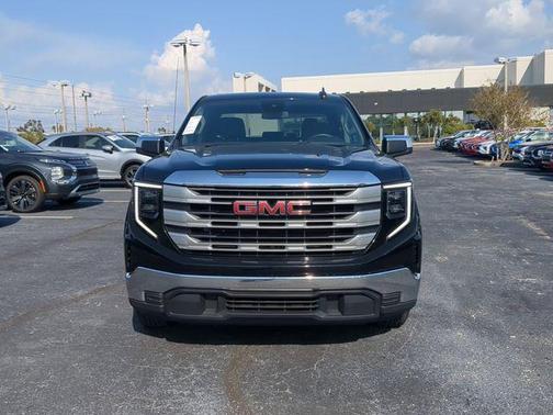 2024 GMC Sierra 1500 SLE