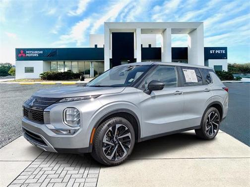 2022 Mitsubishi Outlander SE