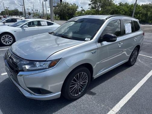 2021 Mitsubishi Outlander PHEV LE