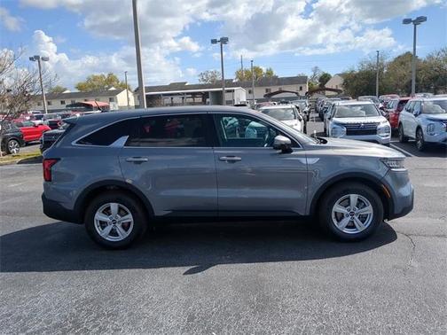 2021 Kia Sorento LX