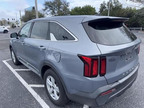 2021 Kia Sorento LX