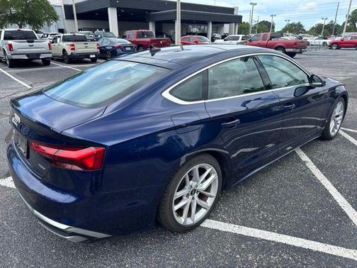 Navarra Blue Metallic 2024 Audi A5 Sportback 45 S line quattro Premium