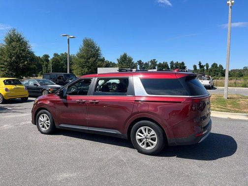 2022 Kia Carnival LXS