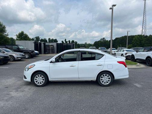 2019 Nissan Versa 1.6 SV