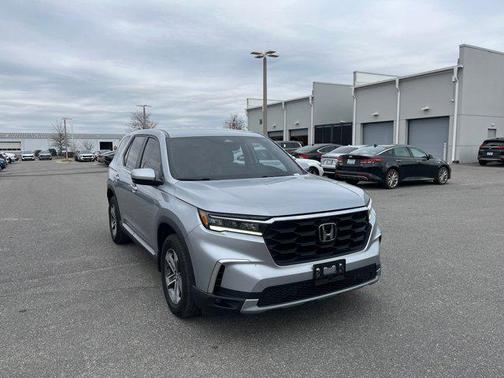 2023 Honda Pilot 2WD EX-L 8 Passenger