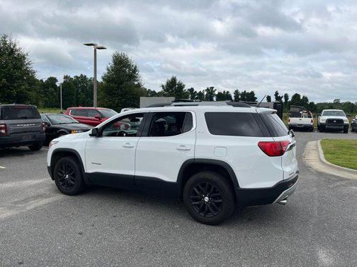 2019 GMC Acadia SLT-1