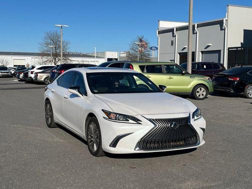 2019 Lexus ES 350 Base