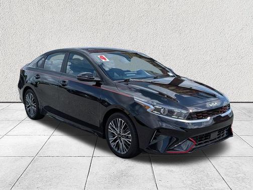 Aurora Black 2024 Kia Forte GT-Line