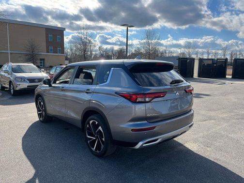 2022 Mitsubishi Outlander Black Edition S-AWC