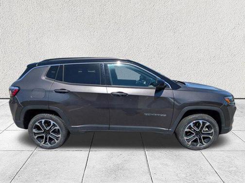 Baltic Gray Metallic Clearcoat 2024 Jeep Compass Limited