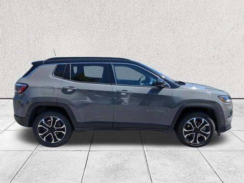 Sting-Gray Clearcoat 2024 Jeep Compass Limited