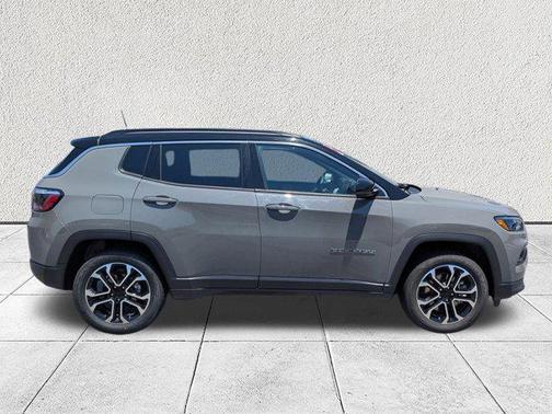 Sting-Gray Clearcoat 2024 Jeep Compass Limited