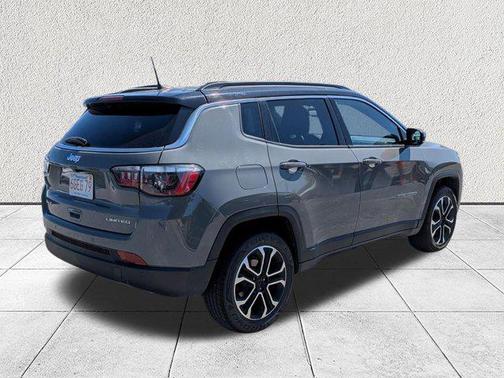 Sting-Gray Clearcoat 2024 Jeep Compass Limited