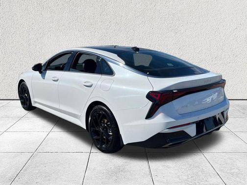 Snow White Pearl 2026 Kia K5 GT-Line FWD