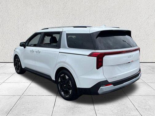 Snow White Pearl 2026 Kia Carnival EX