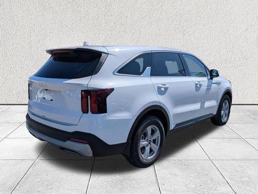 Glacial White Pearl 2026 Kia Sorento LX