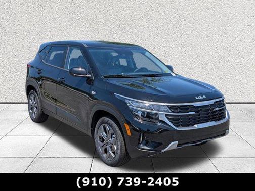 Fusion Black 2026 Kia Seltos LX