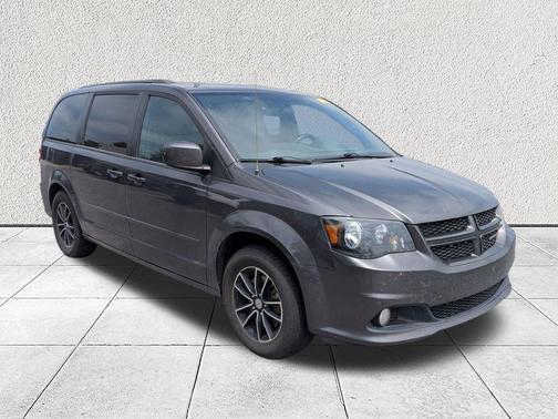Granite Crystal Metallic Clearcoat 2016 Dodge Grand Caravan R/T