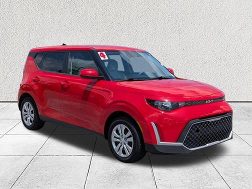 Inferno Red 2024 Kia Soul LX