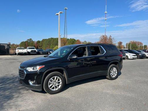 2021 Chevrolet Traverse LT Cloth