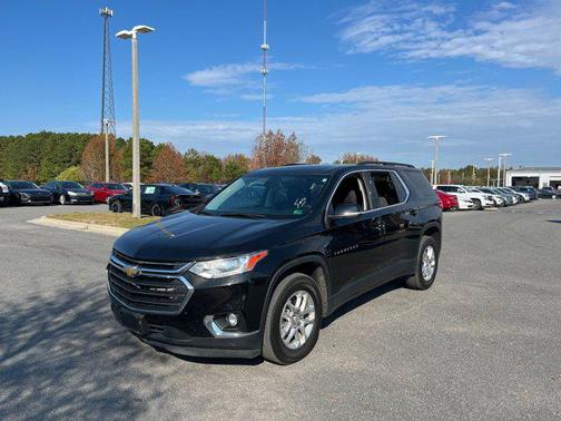 2021 Chevrolet Traverse LT Cloth