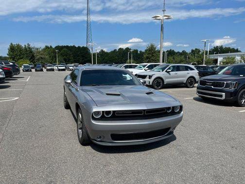2018 Dodge Challenger SXT