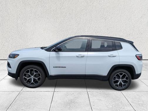 Bright White Clearcoat 2024 Jeep Compass Limited