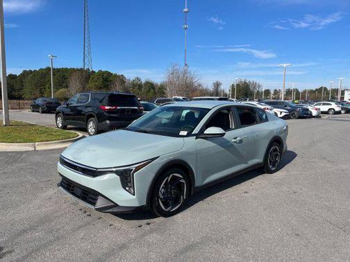 2025 Kia K4 EX