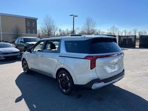 2026 Kia Carnival EX