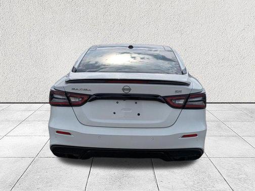 Pearl White Tricoat 2023 Nissan Maxima SR Xtronic CVT