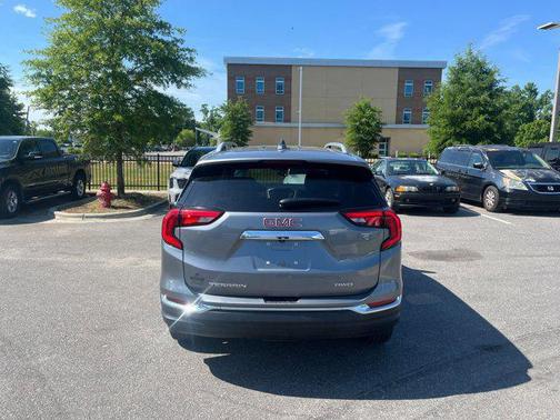 2021 GMC Terrain SLT